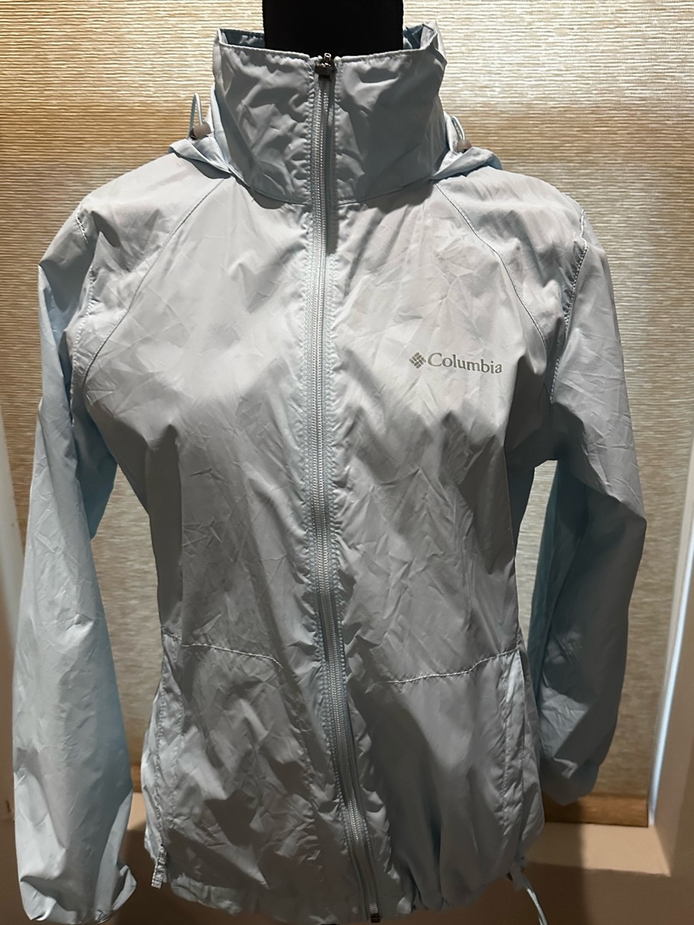 Columbia Light Gray Women's Water Resistant Jacket